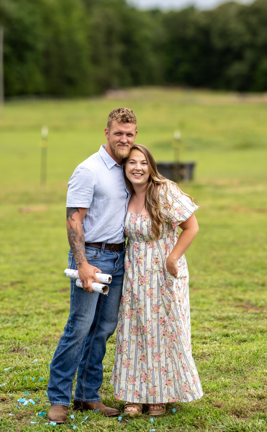 Family reacting during a gender reveal photo session